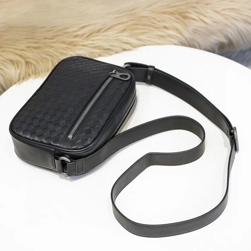 All categories 💚 Top version men’s bags 💚 BV 2024 new BV crossbody bag